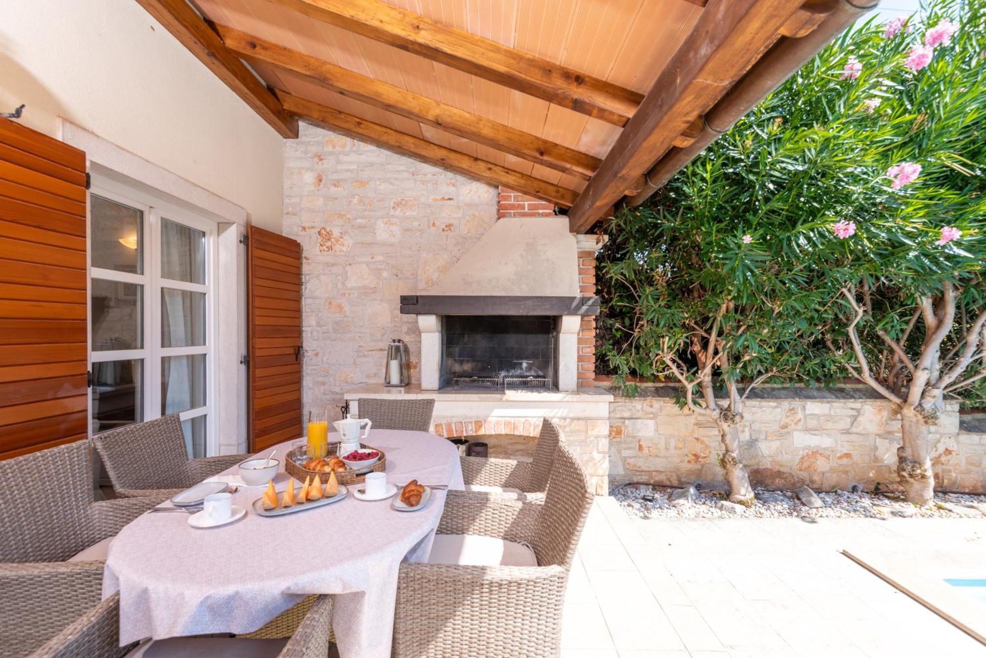 Villa Mia Lea Tar-Vabriga 外观 照片
